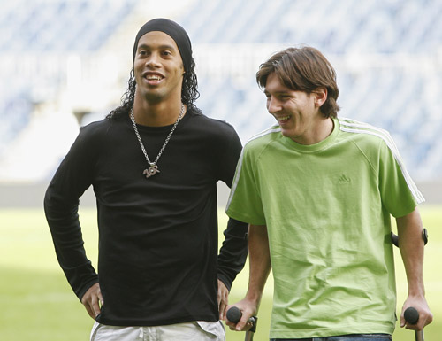 出不利决定 出不利决定