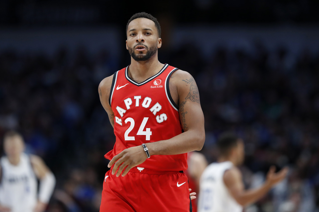 中场支点 中场支点